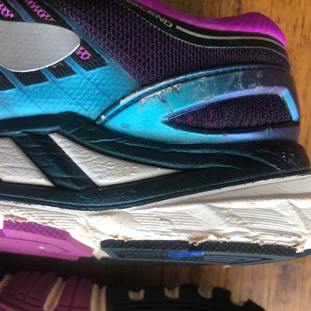 Brooks Transcend 5 Purple Black Running Shoes - Picture 4 of 7